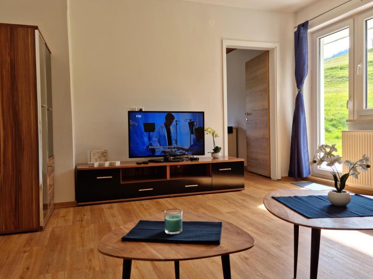 M&M Apartment Згорнє Горє Екстер'єр фото